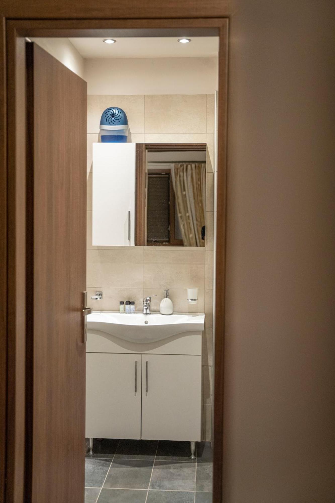 Liontos Rooms Pramanta Exterior photo